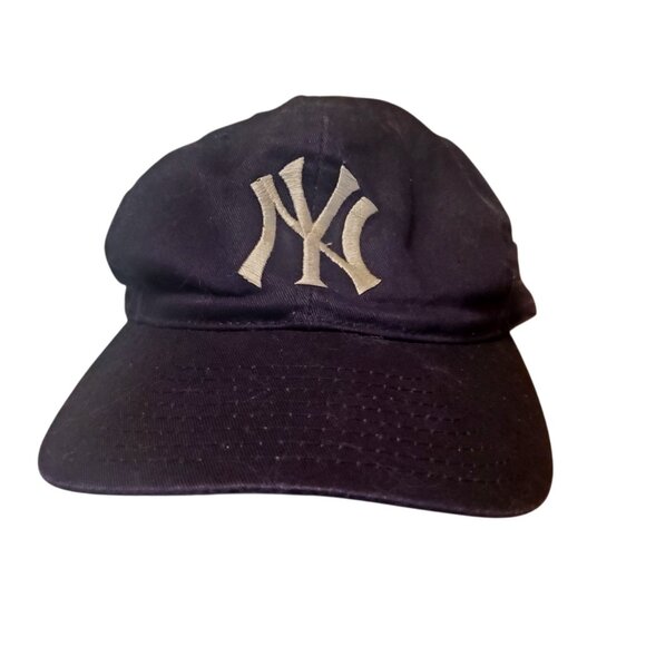 New York Yankees Dark Navy Blue/Almost Black Baseball Cap - Picture 1 of 3